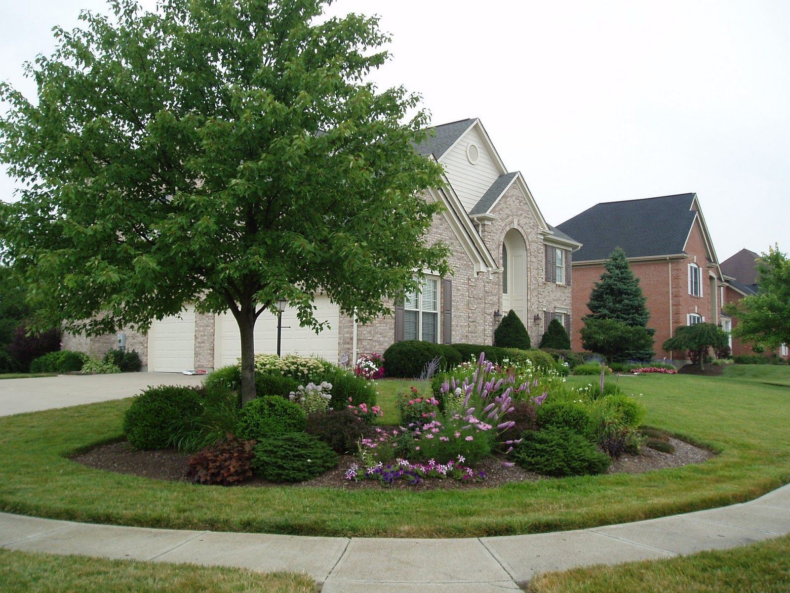 Corner Lot Landscaping Ideas: Transforming Your Extra Space Into A ... with Corner Lot Landscaping Ideas