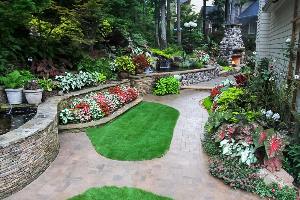 Why You Should Hire A Professional Landscaping Company To Landscape ... in Why Timing Your Pruning Correctly Changes Everything for Next Season