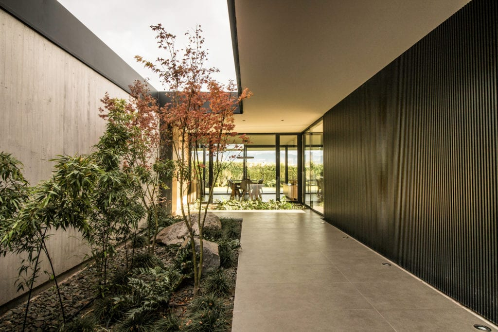 Courtyards In Architecture | Bringing Outside In | Frankfranco Architects in Gentle ways to weave nature and comfort into a modest courtyard space