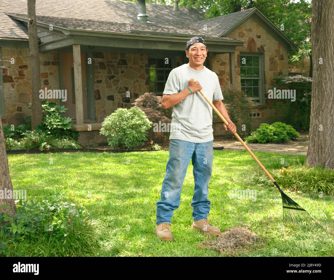 People Doing Yard Work pertaining to How Much Does Lawn Care Cost Per Month
